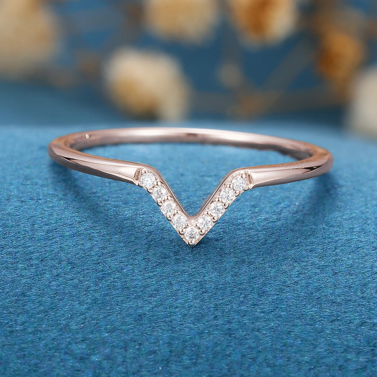 Round cut Diamond Chevron Wedding Band Ring