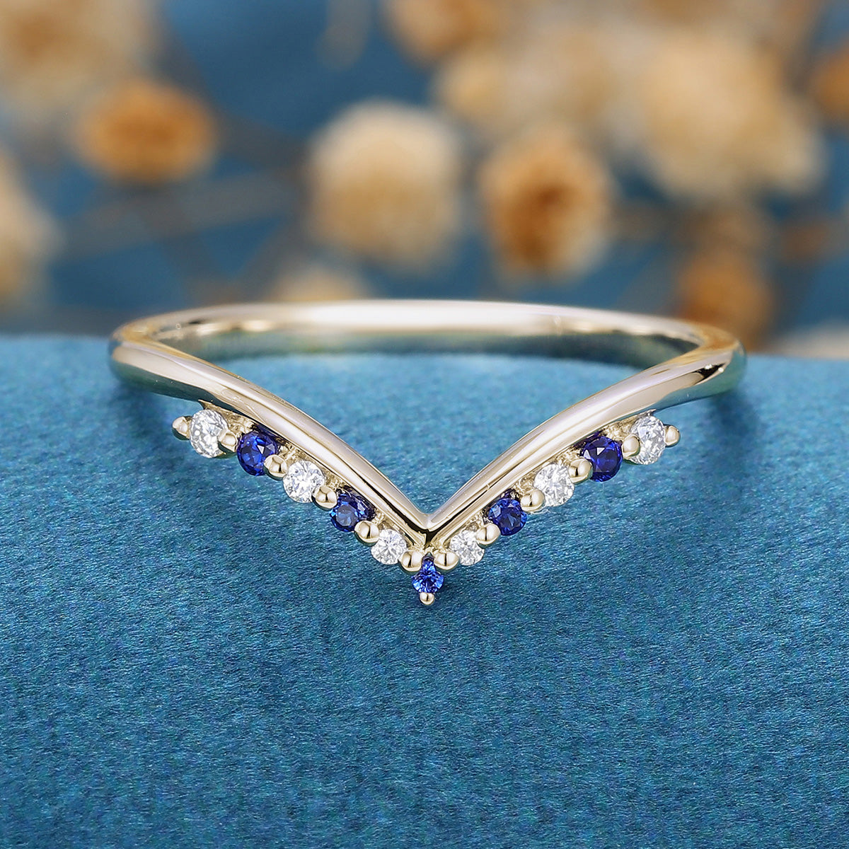 Natural Sapphire | Diamond Curved Wedding Band Ring
