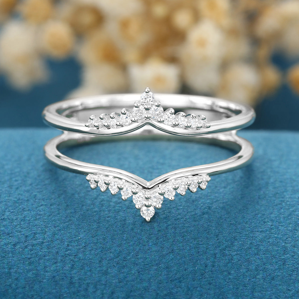 Double Diamond | Moissanite Curved Wedding Band Ring