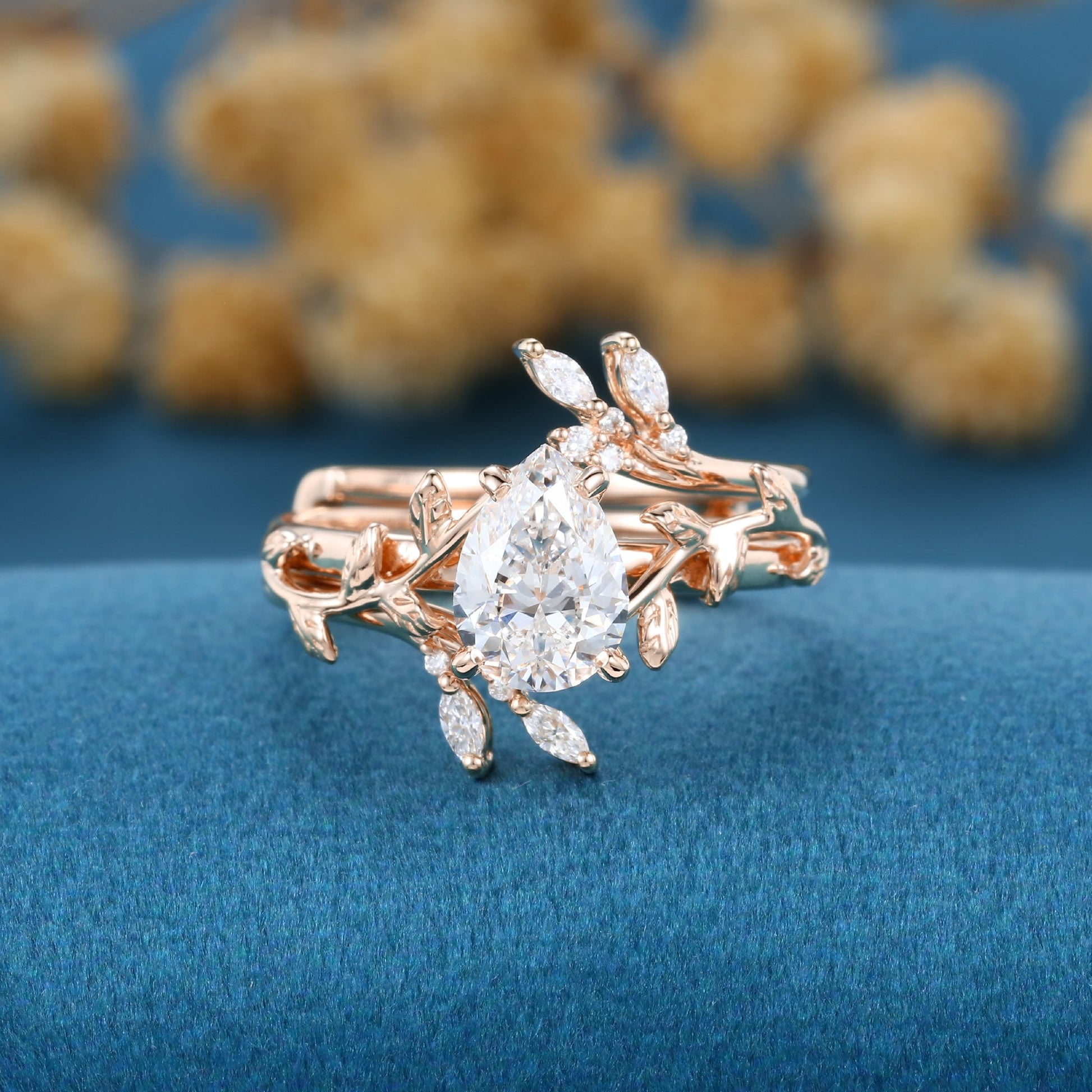 Pear cut Lab-Grown Diamond Leaf Rose Gold Wedding Bridal set