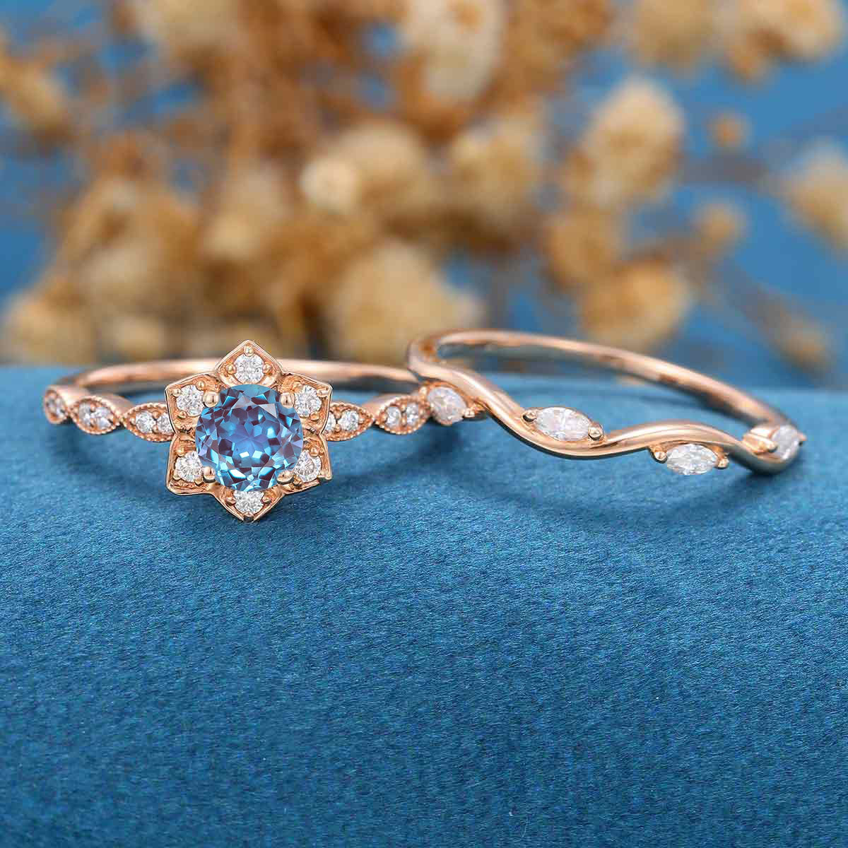Round cut Alexandrite | Diamond ring set