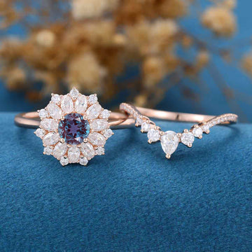Round cut Alexandrite | Diamond ring set
