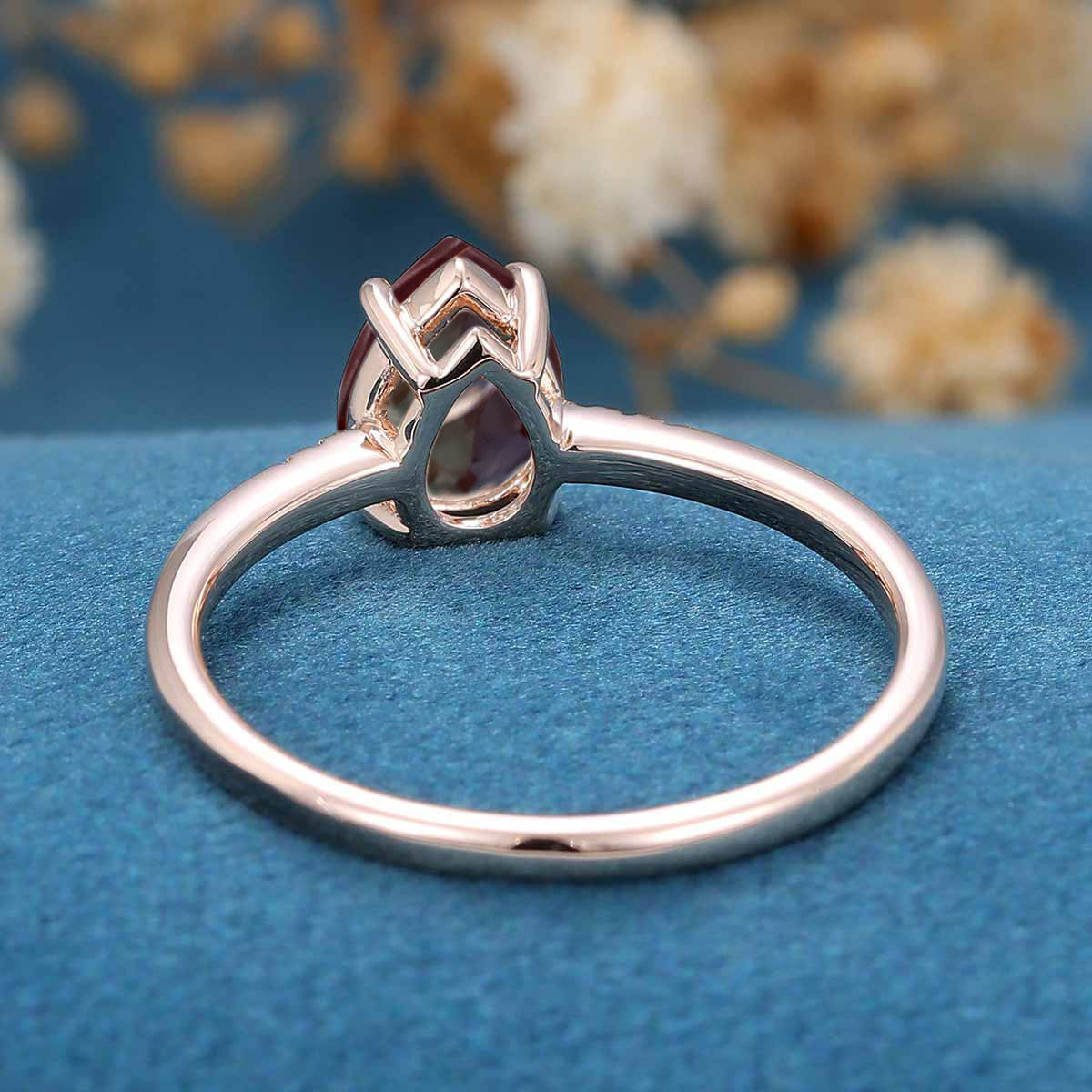 Pear cut Alexandrite | Diamond Engagement ring