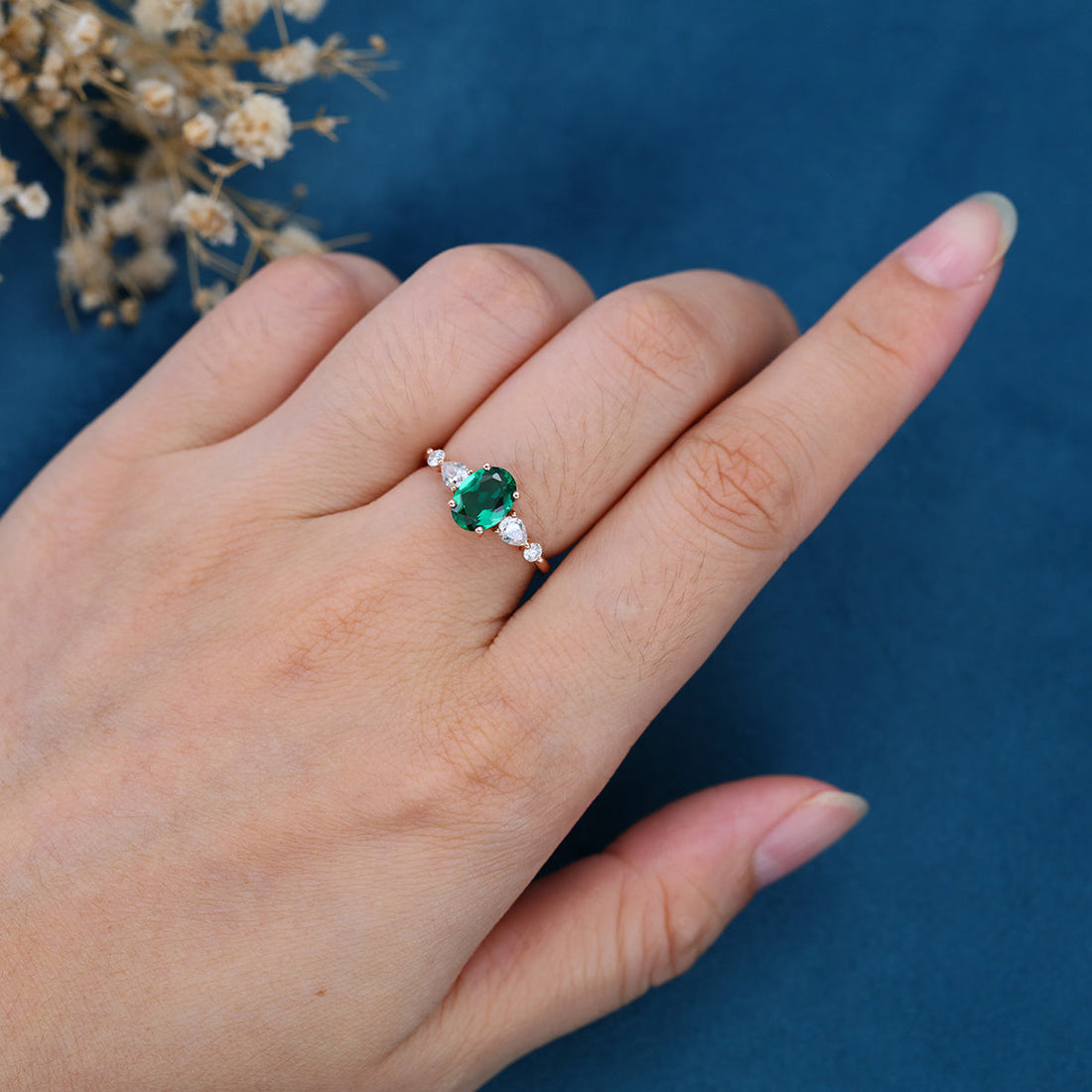Oval cut Lab grown Emerald Solid Gold Engagement Ring