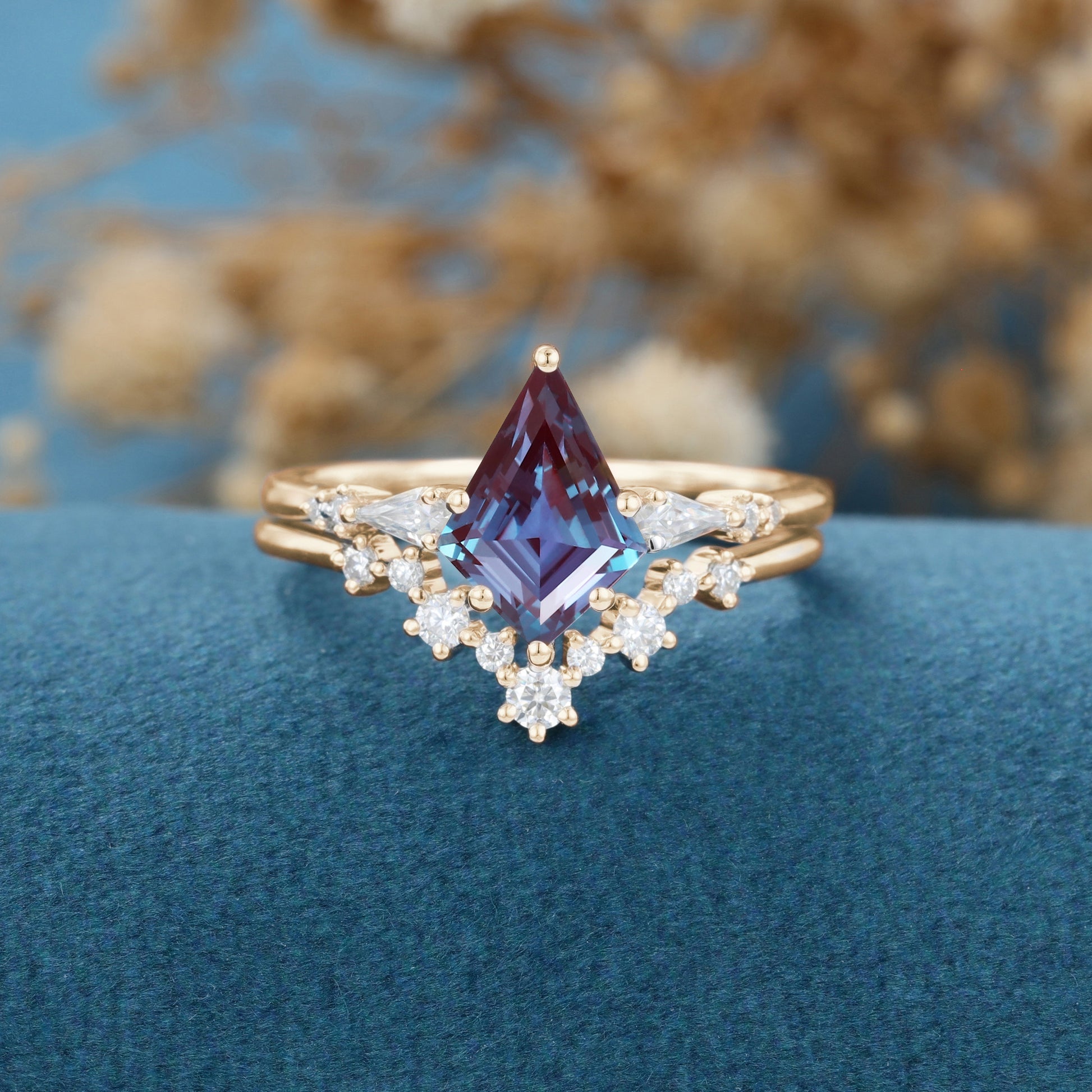 Kite Cut Alexandrite | Diamond  Ring set