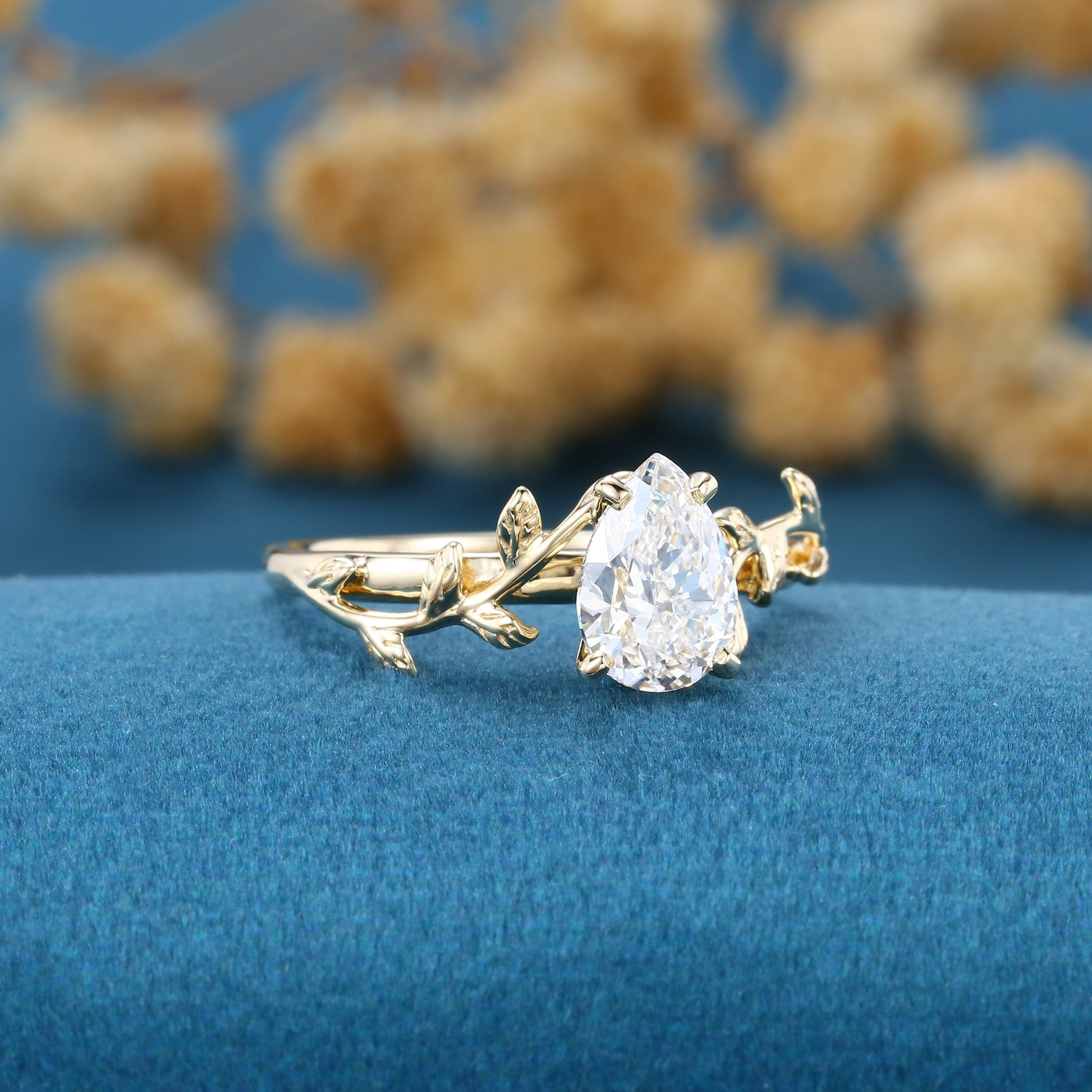 Pear cut Lab-Grown Diamond Leaf Rose Gold Engagement Ring