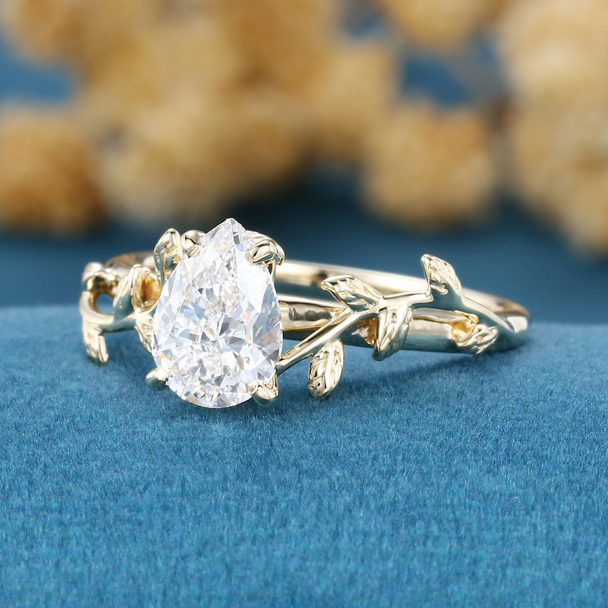 Pear cut Lab-Grown Diamond Leaf Rose Gold Engagement Ring