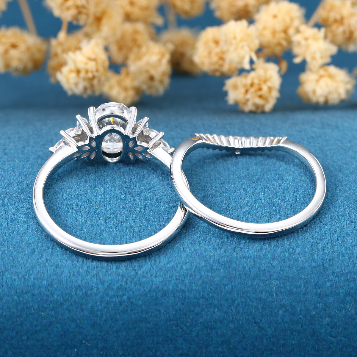 Nature Inspired 1.8Carat Oval cut Lab grown diamond Bridal Set