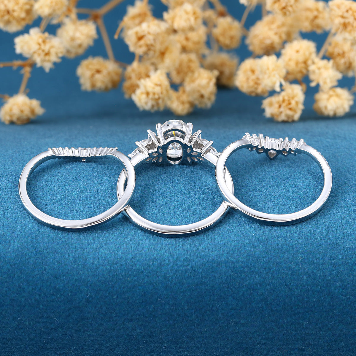 Nature Inspired 1.8Carat Oval cut Lab grown diamond Bridal Set