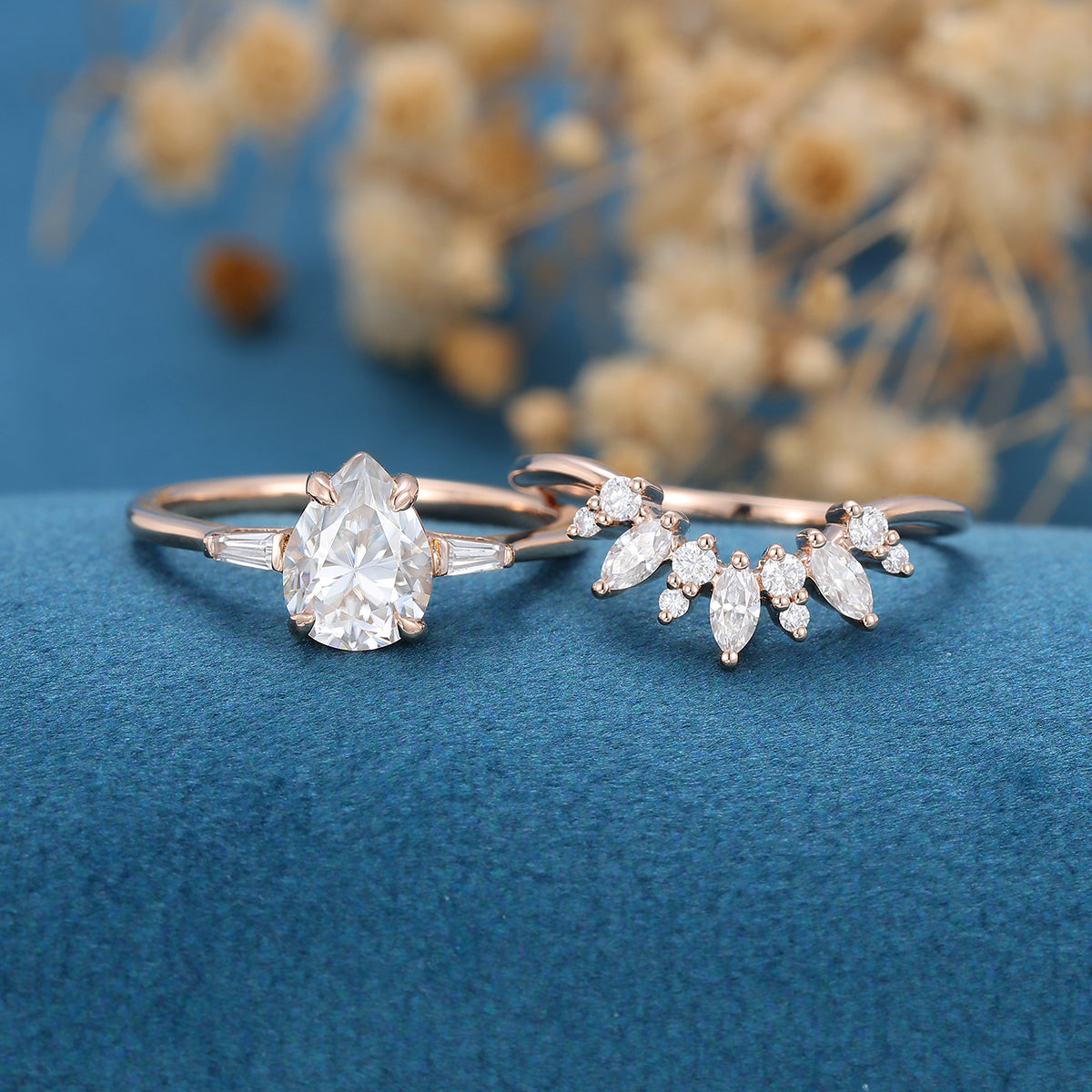 Pear Moissanite | Baguette Diamond Engagement ring Bridal Set