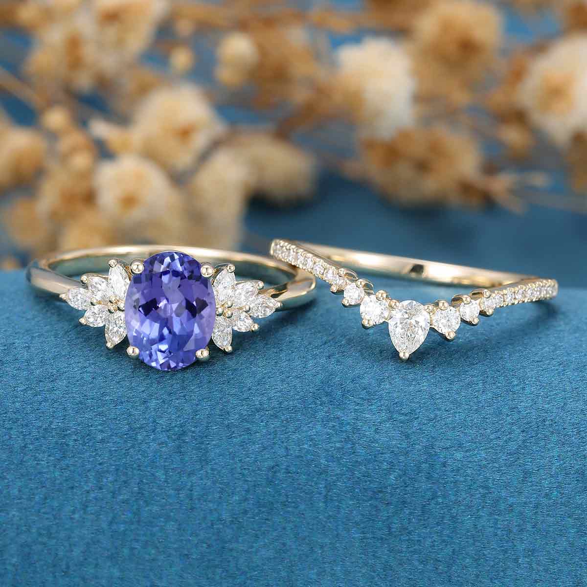 Oval cut Tanzanite Cluster Engagement ring Bridal Set