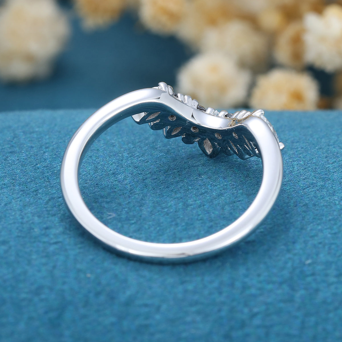 Moissanite | Black diamond Curved Wedding Band Ring