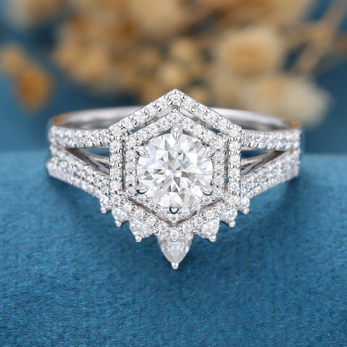 Round cut Moissanite Engagement Ring Bridal Set