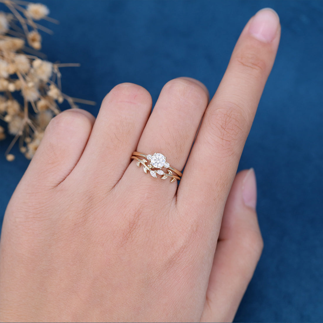 Round cut Moissanite Engagement ring Bridal Set