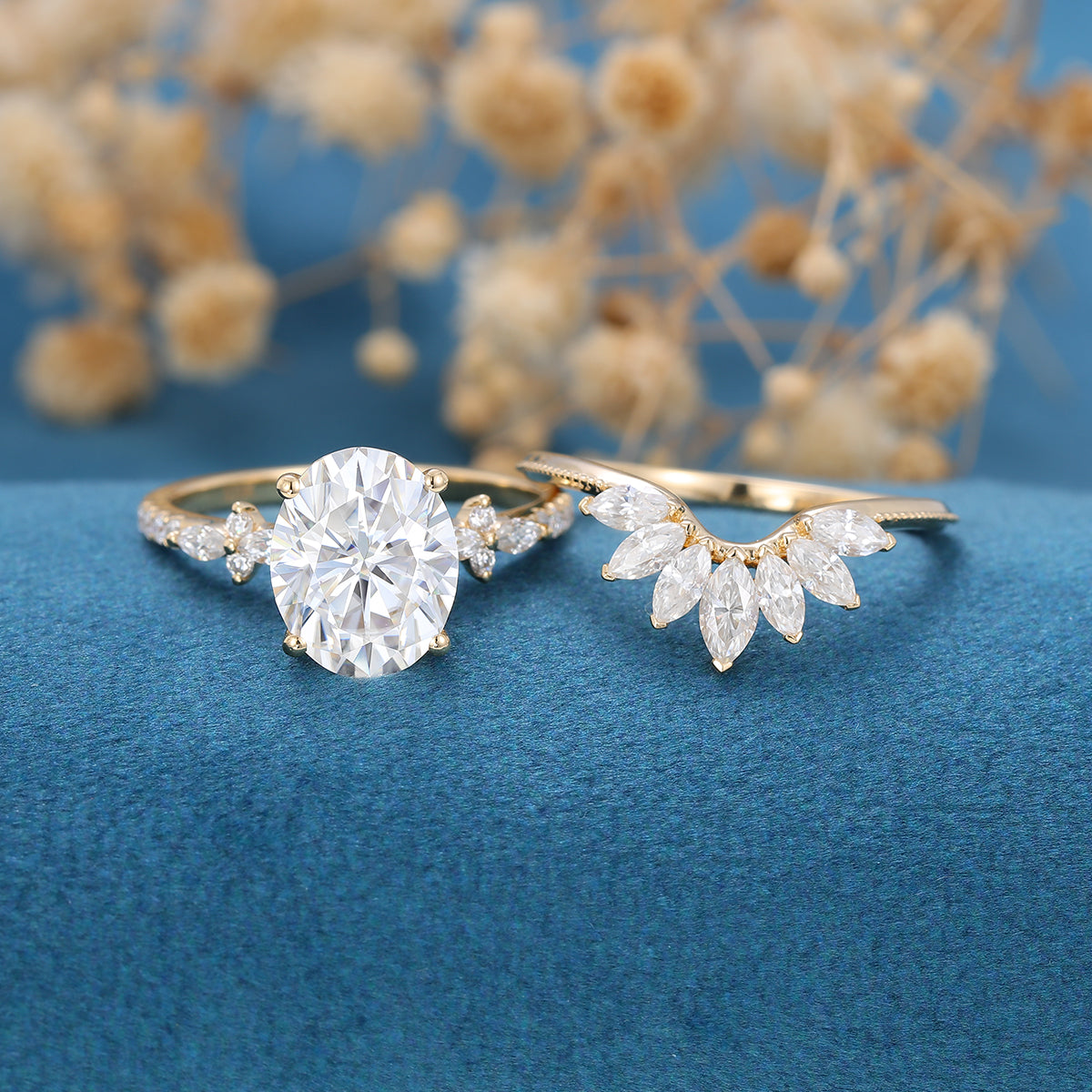 Oval cut Moissanite Engagement ring Bridal Set