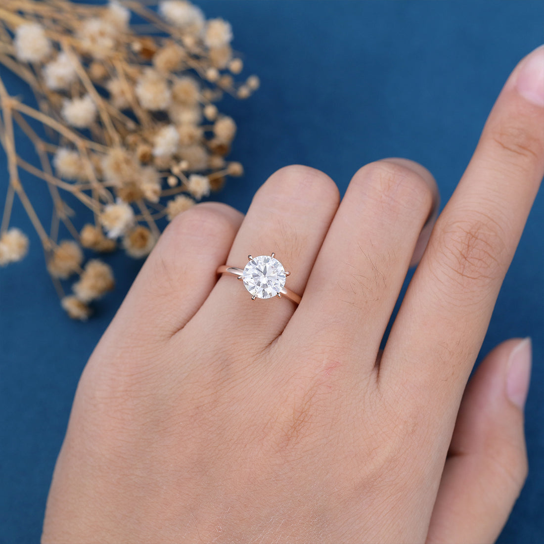 8.5mm Round cut Solitaire Engagement Ring