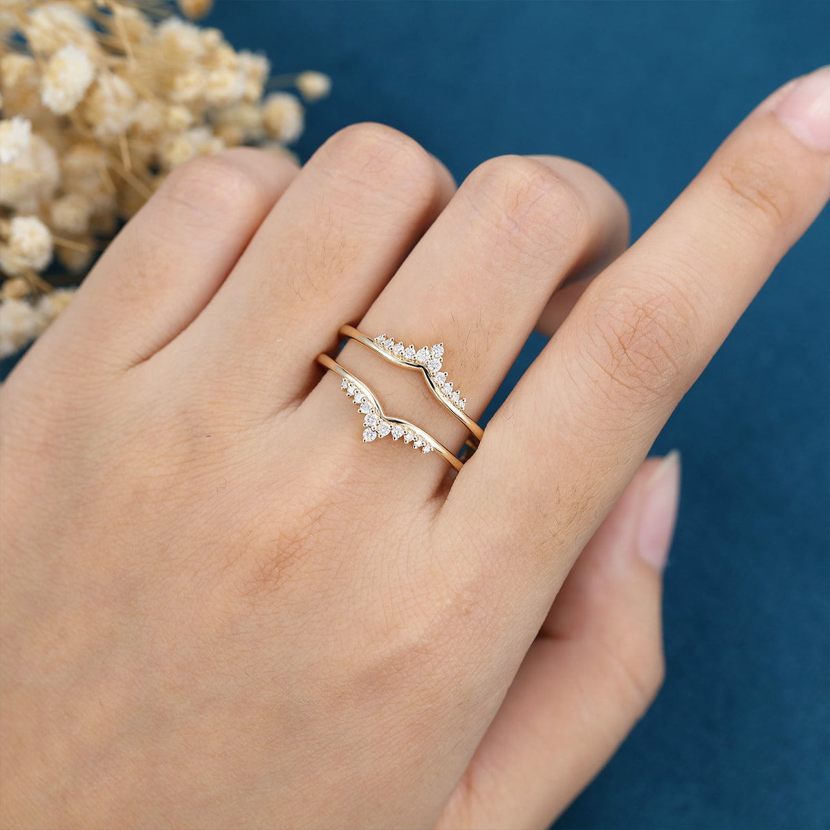 Double Diamond | Moissanite Curved Wedding Band Ring