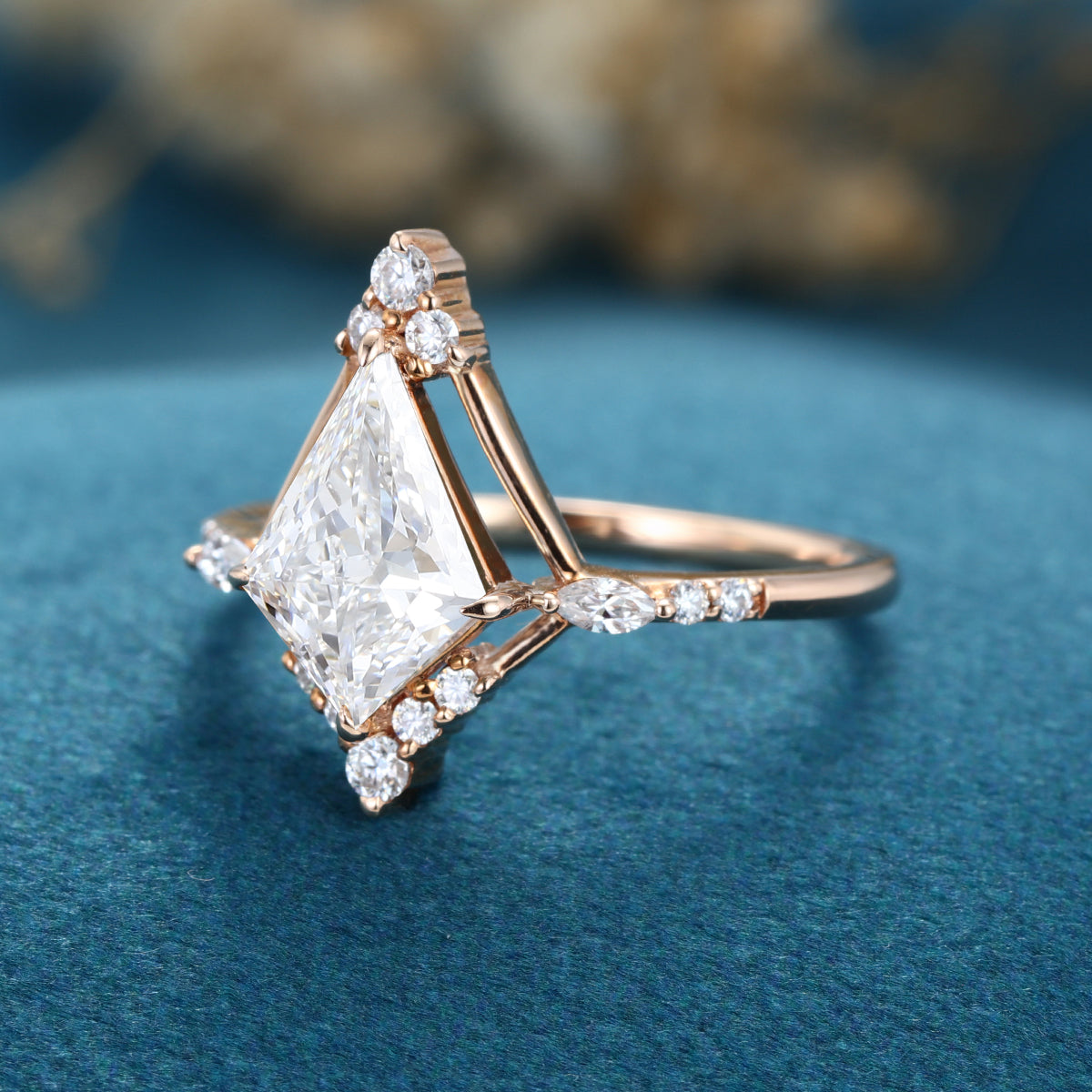 1.0CT~5.0CT Kite cut Cluster Lab Grown Diamond Halo Engagement Ring