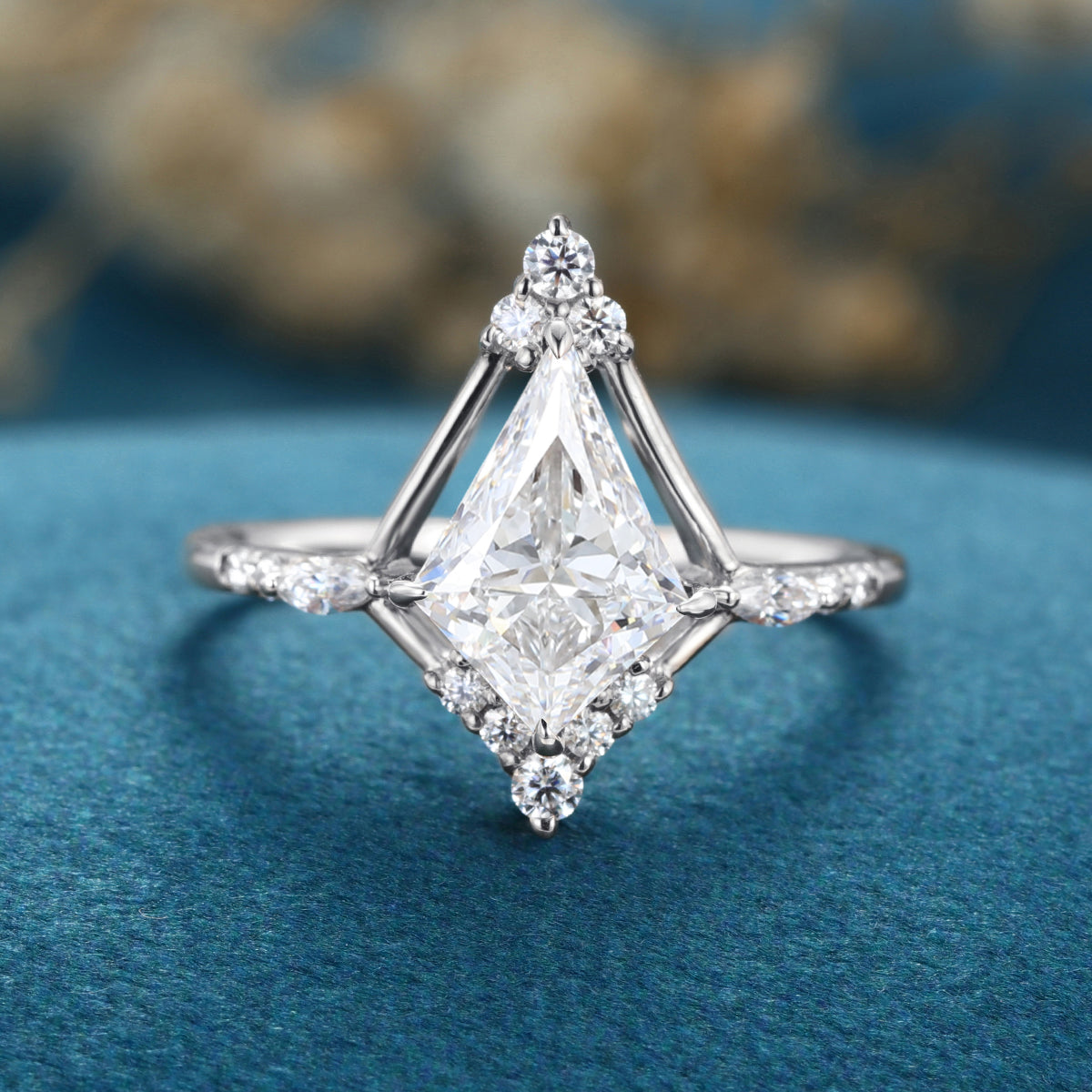 1.0CT~5.0CT Kite cut Cluster Lab Grown Diamond Halo Engagement Ring
