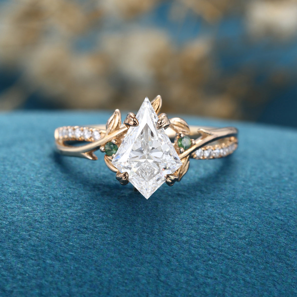 1.0CT~5.0CT Kite cut Lab Grown Diamond Pave Engagement Ring