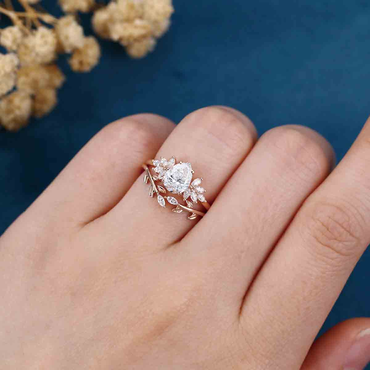 1.0CT~5.0CT Pear cut Lab Grown Diamond Cluster Engagement Ring Set
