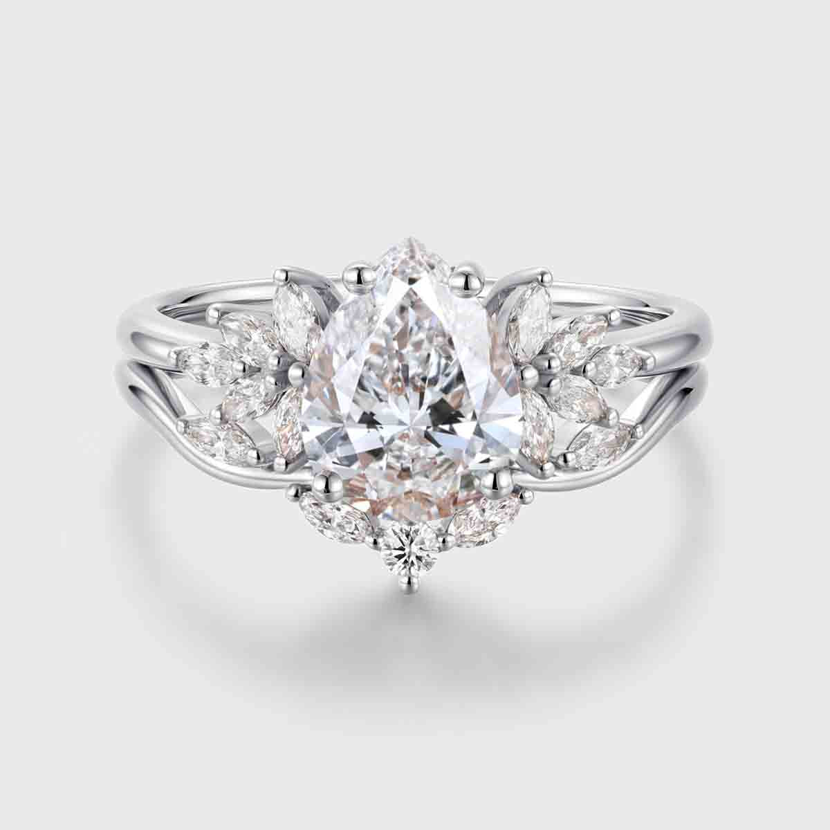 1.0CT~5.0CT Pear cut Lab Grown Diamond Cluster Bridal Set