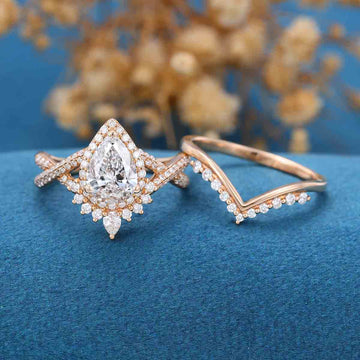 1.0CT~5.0CT Pear cut Lab Grown Diamond Halo Bridal Set