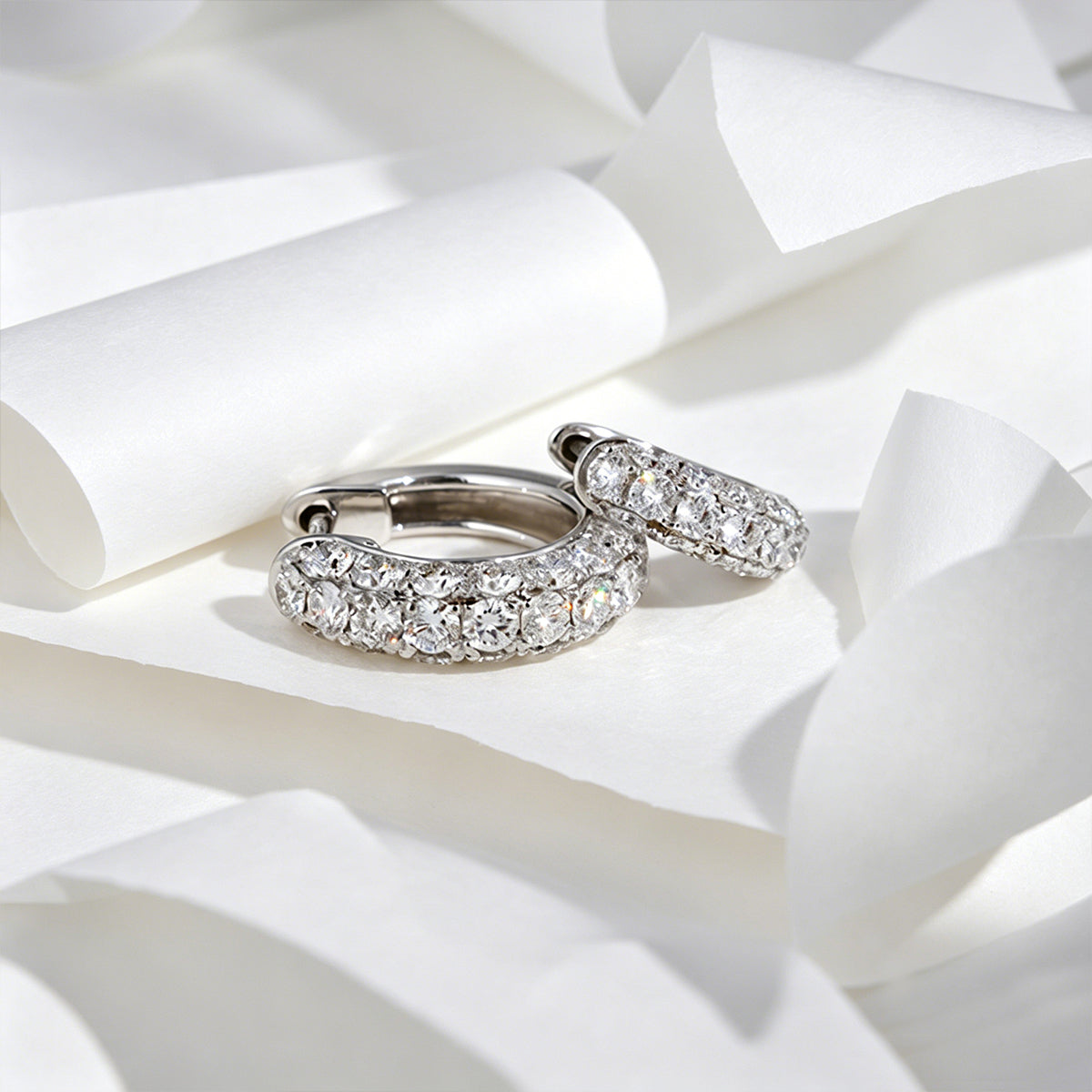 Lab grown Diamonds Hold Hoop Earrings Set