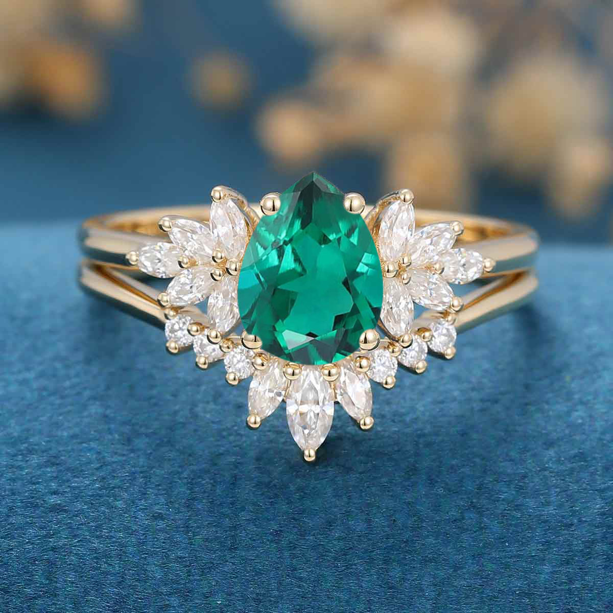 Pear cut Lab Emerald Cluster Engagement ring Bridal Set