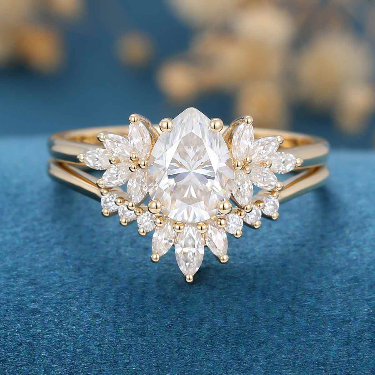 Pear cut Moissanite Cluster Engagement ring Bridal Set