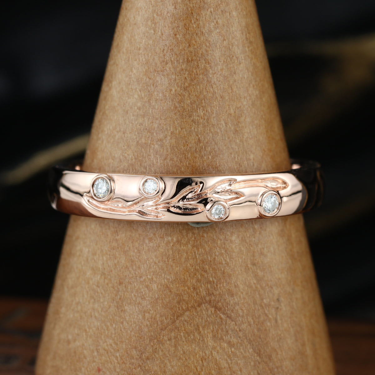 Unique Diamonds Men's Wedding Band Promise Rings