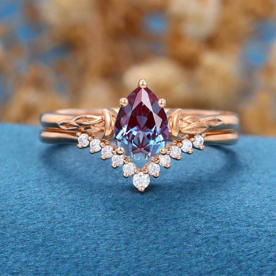 Pear cut Lab Alexandrite | Diamond Engagement Ring Bridal Set