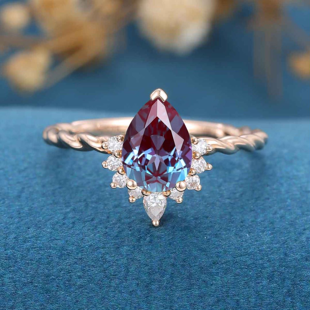 Pear cut Alexandrite | Diamond Engagement ring