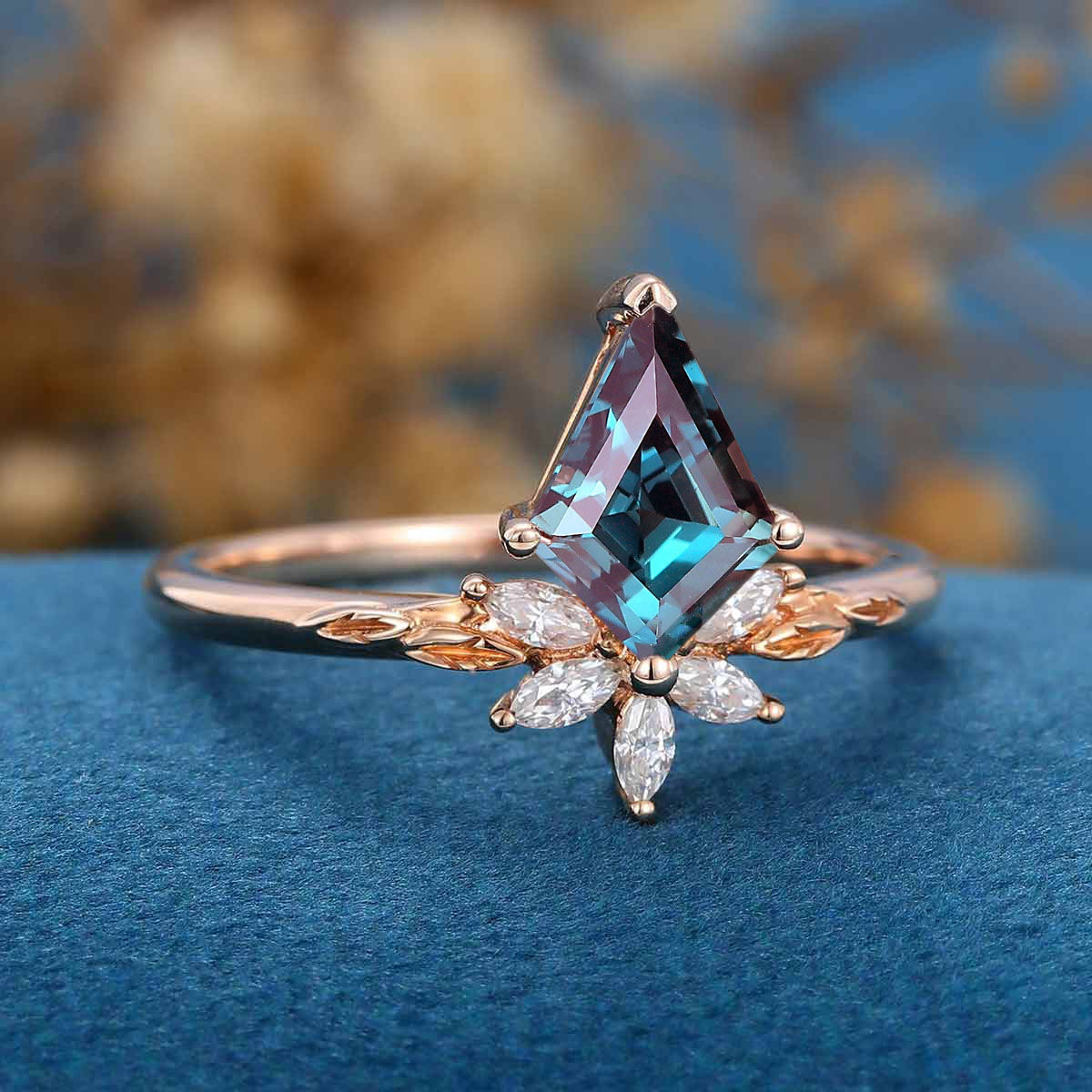 Kite Cut Alexandrite | Diamond  Engagement Ring 