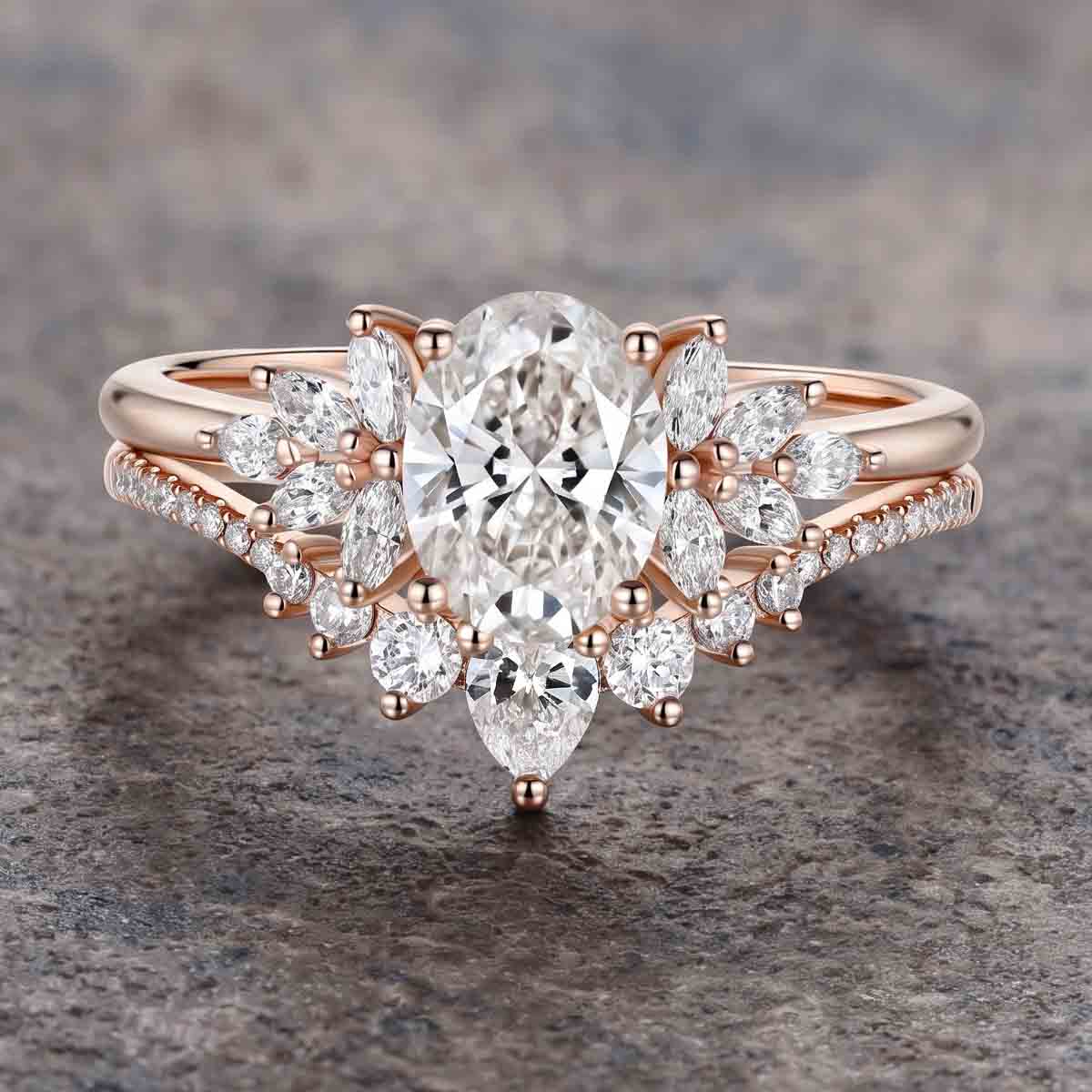 1.0CT~5.0CT Oval cut Lab grown Diamond Cluster Engagement Ring Set
