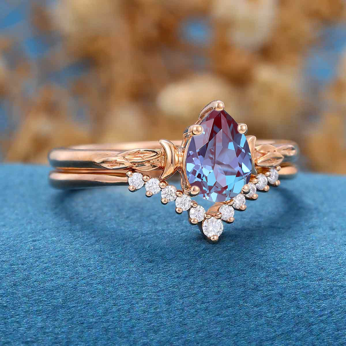 Pear cut Alexandrite | Diamond Engagement Ring Bridal Set 