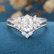 Pear cut Moissanite Cluster Engagement ring Bridal Set