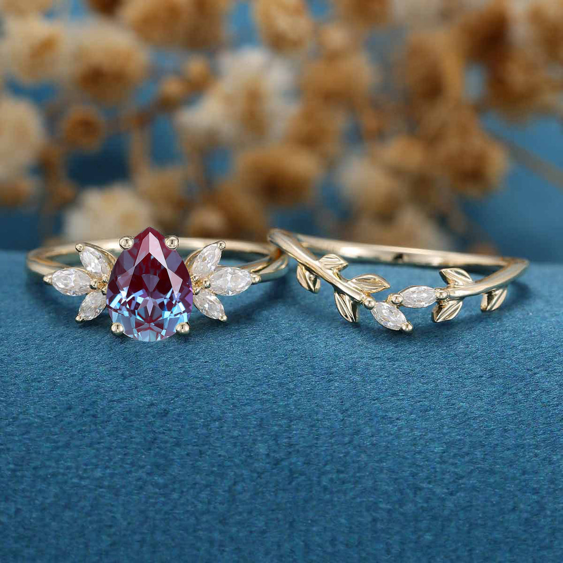 Pear cut Alexandrite | Diamond Engagement Ring Bridal Set 