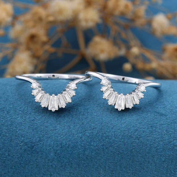 Baguette Cut Moissanite|Diamond Curved Wedding Band