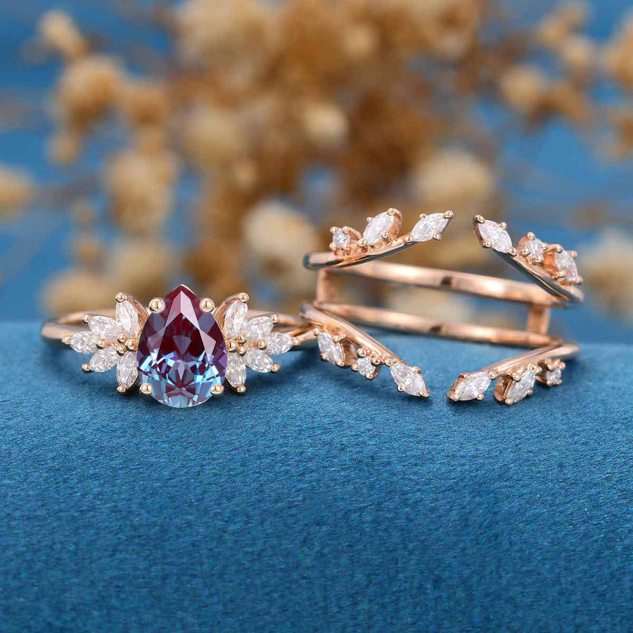 Pear cut Alexandrite | Diamond Engagement Ring Bridal Set 