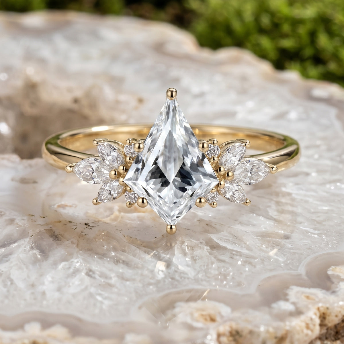 1.0CT~3.0CT Kite cut Lab grown Diamond Cluster Engagement Ring
