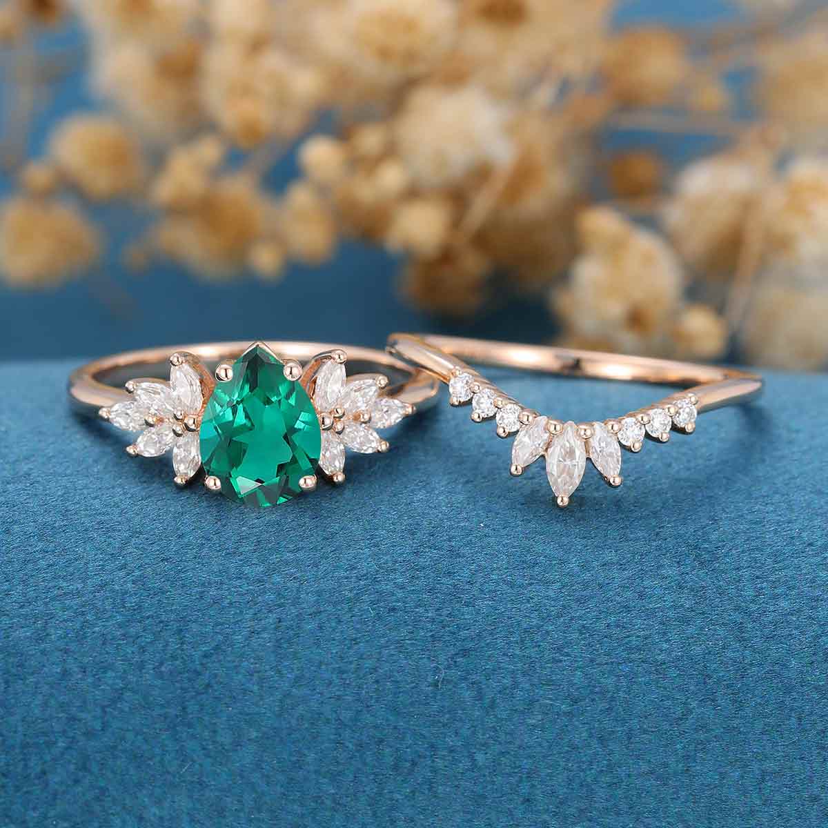 Pear cut Lab Emerald Cluster Engagement ring Bridal Set 