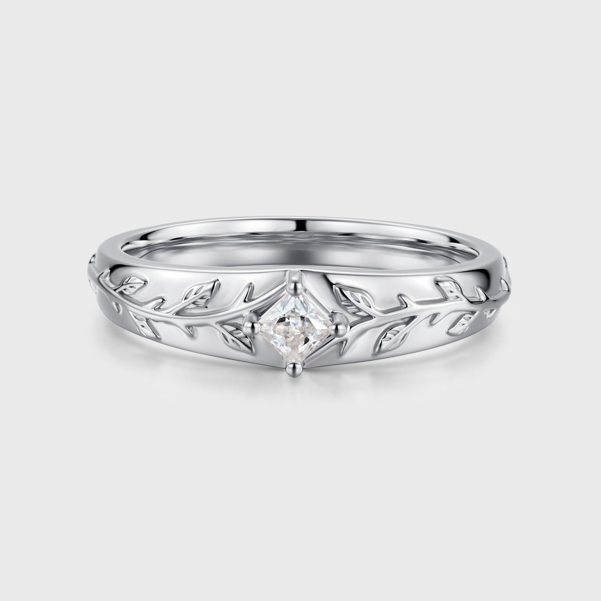 Minimalist Men's Moissanite Ring - Sleek Modern Design, Comfort Fit