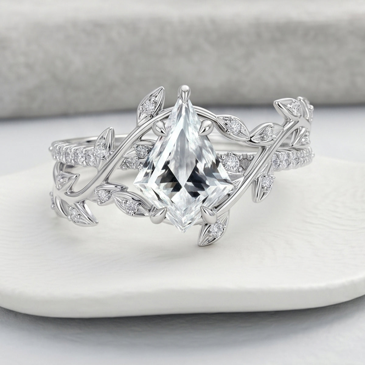 Nature Inspired 1.0CT~3.0CT IGI Kite cut Diamond Engagement Ring
