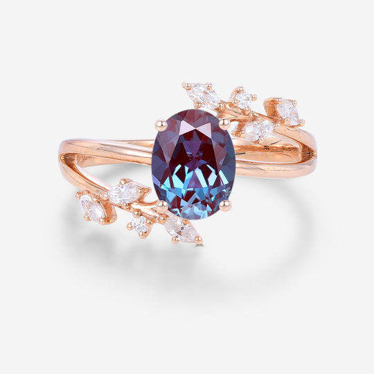 Oval cut Alexandrite | Diamond Engagement ring