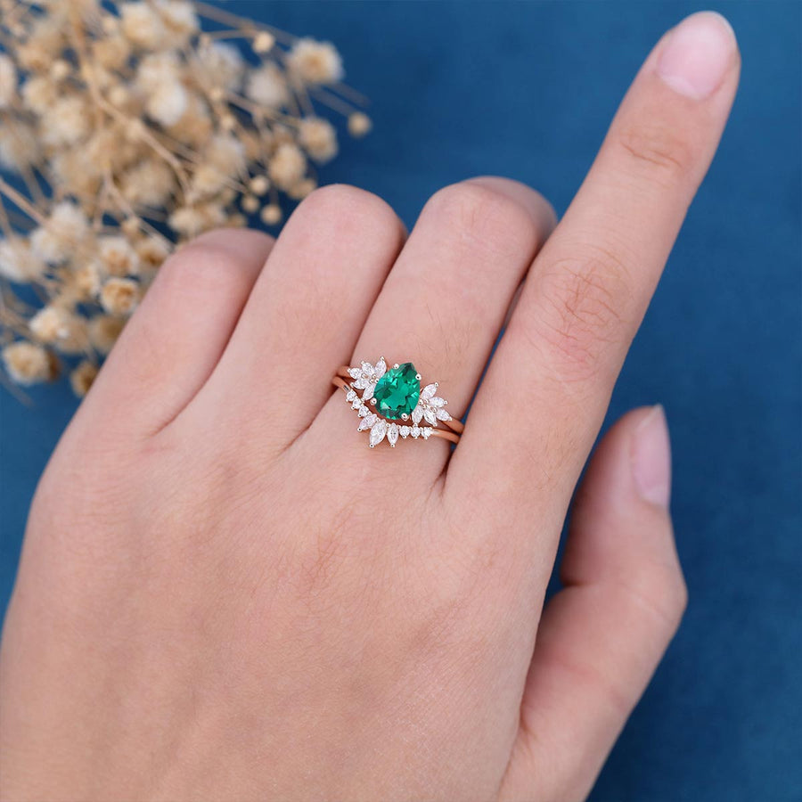 Pear cut Lab Emerald Cluster Engagement ring Bridal Set 
