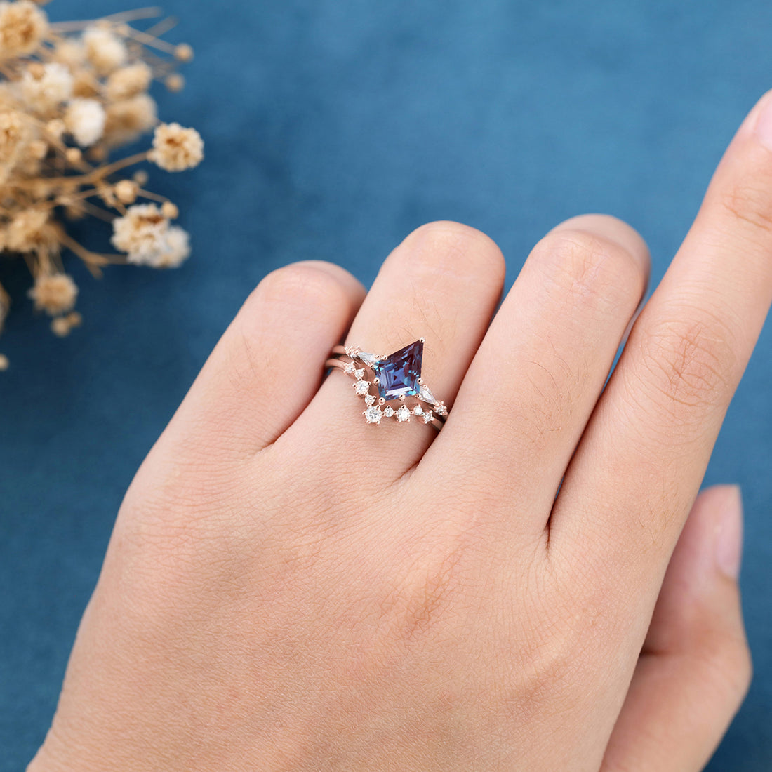 Kite Cut Alexandrite | Diamond  Ring set