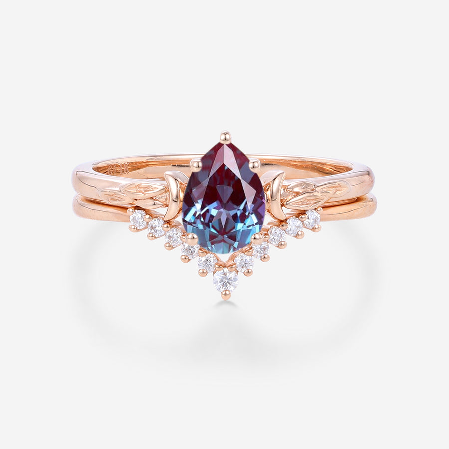 Pear cut Lab Alexandrite | Diamond Engagement Ring Bridal Set