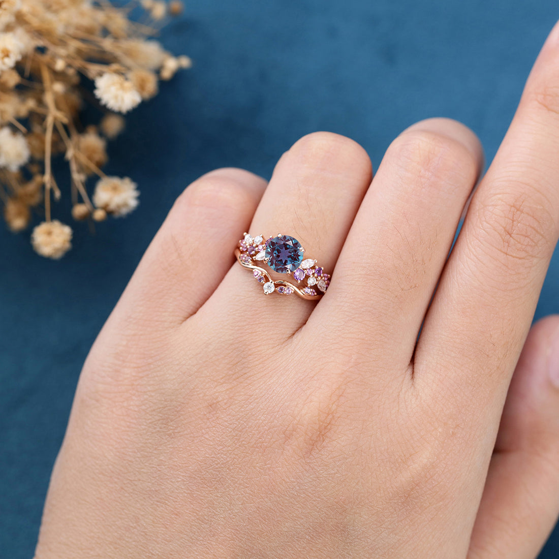 Round cut Alexandrite ring set