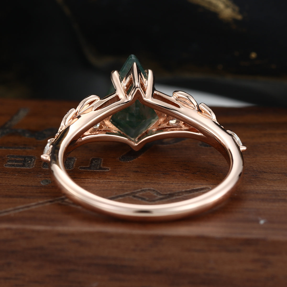 Nature Inspired Kite cut Moss Agate Leaf Gold Engagement Ring